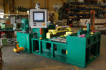 Horizontale hydraulische Richt- und Biegepresse 350 t (3.500 kN) f&uuml;r Schienen und Weichen